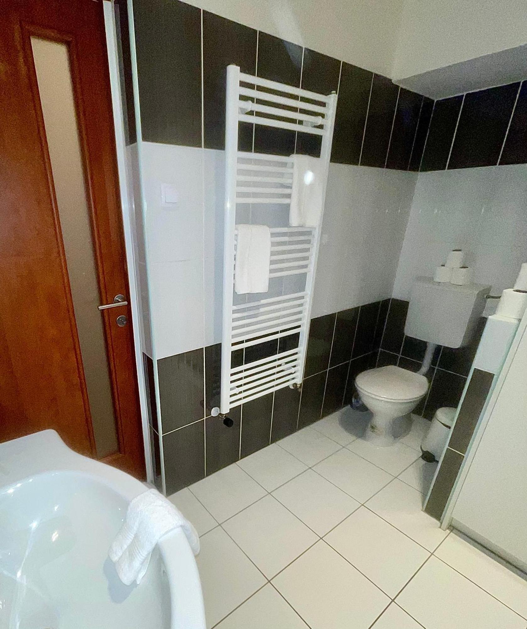 Vivien Apartment Βουδαπέστη Εξωτερικό φωτογραφία